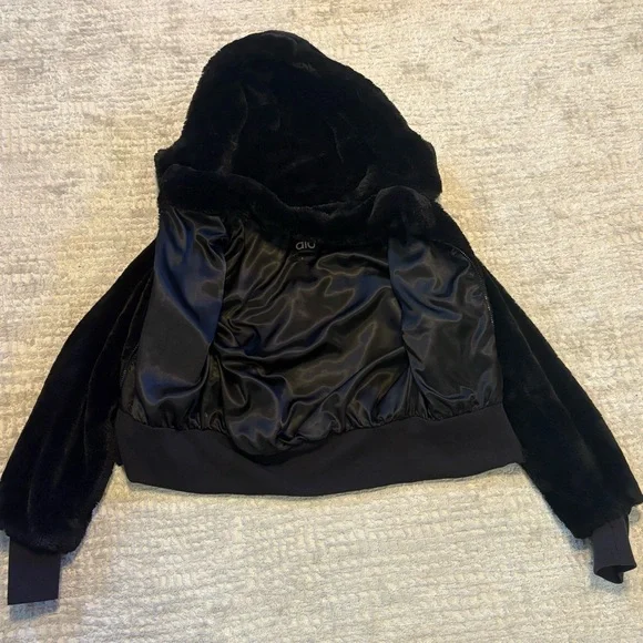 ALO Black Faux Fur Foxy Jacket - Picture 6 of 9